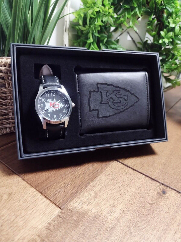 Kansas City Chiefs NFL Watch And Wallet Set - Gifts for guy friends made simple. Find unique gift Ideas for guys friends. Gifts for guys in their 20s.