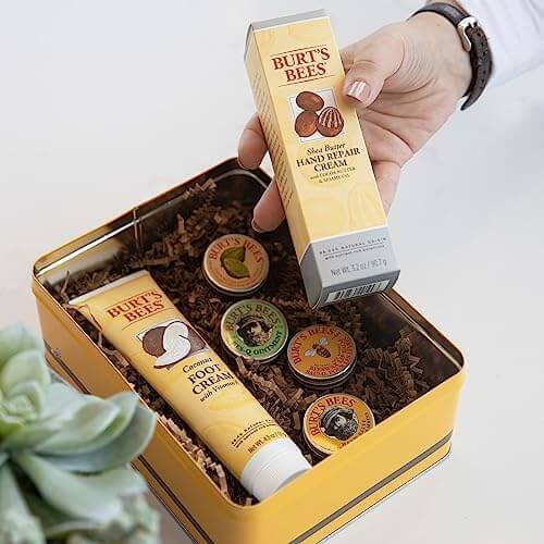 Burt's Bees Beeswax Set - Gifts for guy friends made simple. Find unique gift Ideas for guys friends. Gifts for guys in their 20s.